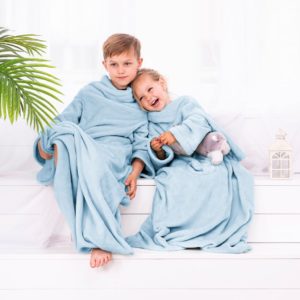 Detská deka s rukávmi DecoKing Lazy svetlomodrá